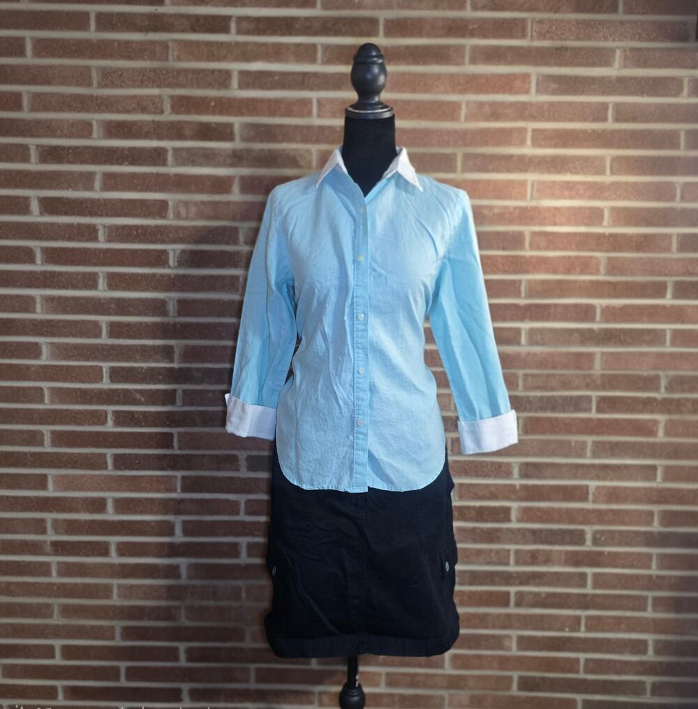 Jones New York Signature 100% Linen Light Blue Contrast White Collar Shirt
